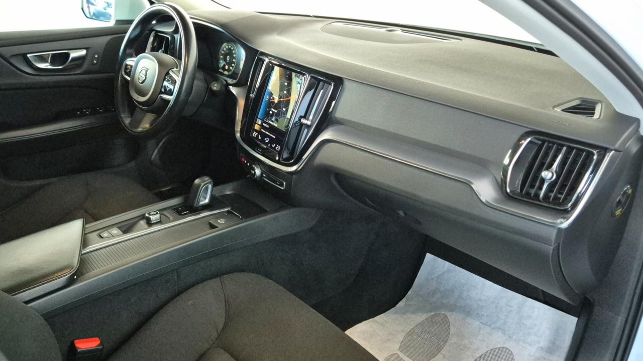 Volvo V60 B4 (d) Geartronic Momentum Business