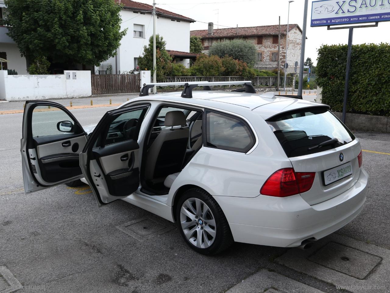BMW 320d xDrive Touring Attiva