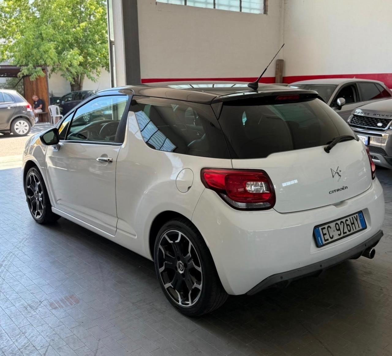 Citroen DS3 DS 3 1.4 VTi 95 Just Black (70 kw)