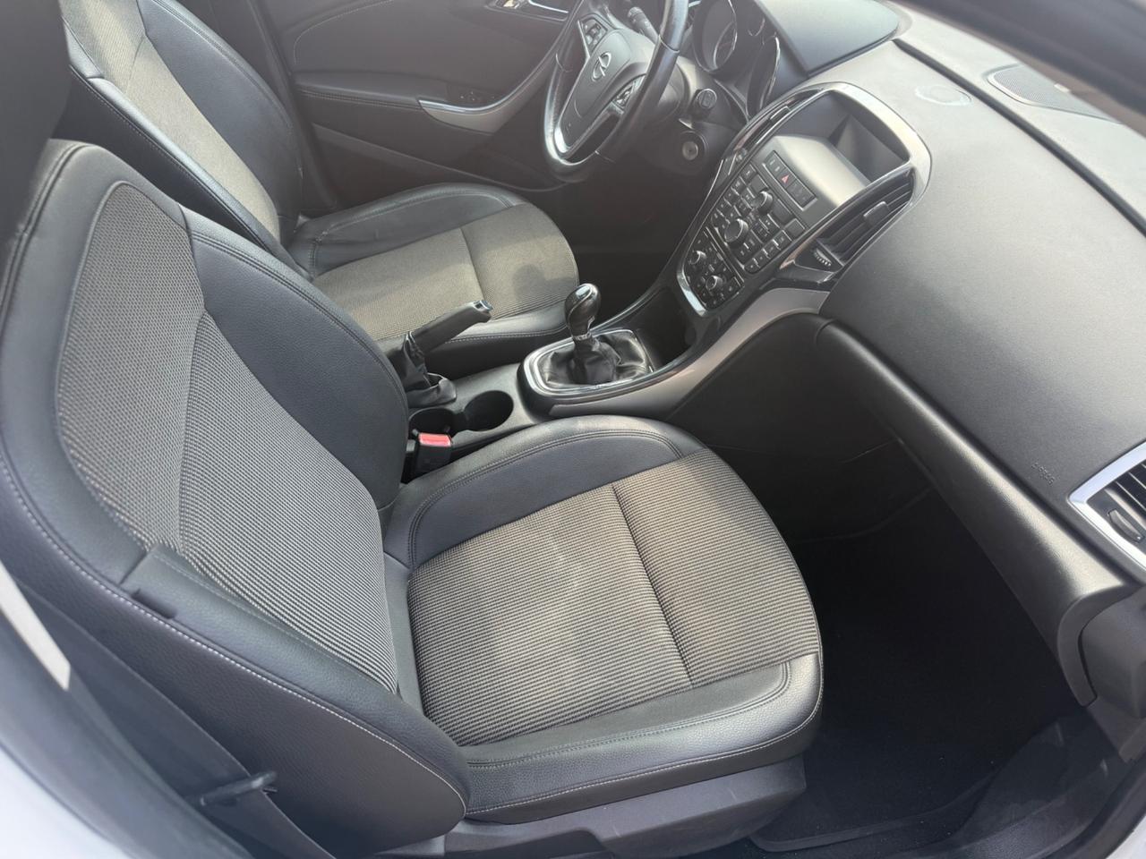 Opel Astra 1.4 Turbo 120CV 5 porte Cosmo