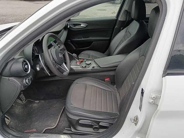 Alfa Romeo Giulia 2.2 Turbodiesel 180 CV AT8 Sport Edition - MOTORE FUSO