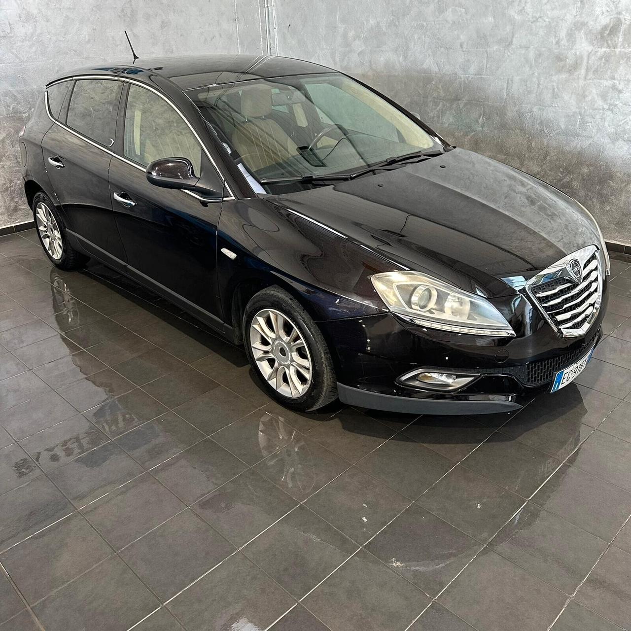 Lancia Delta 1.6 MJT DPF 105 CV Gold