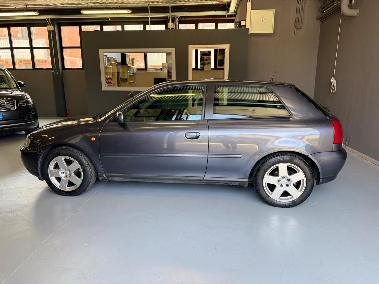 Audi A3 1.9 TDI cat 3p. Attraction