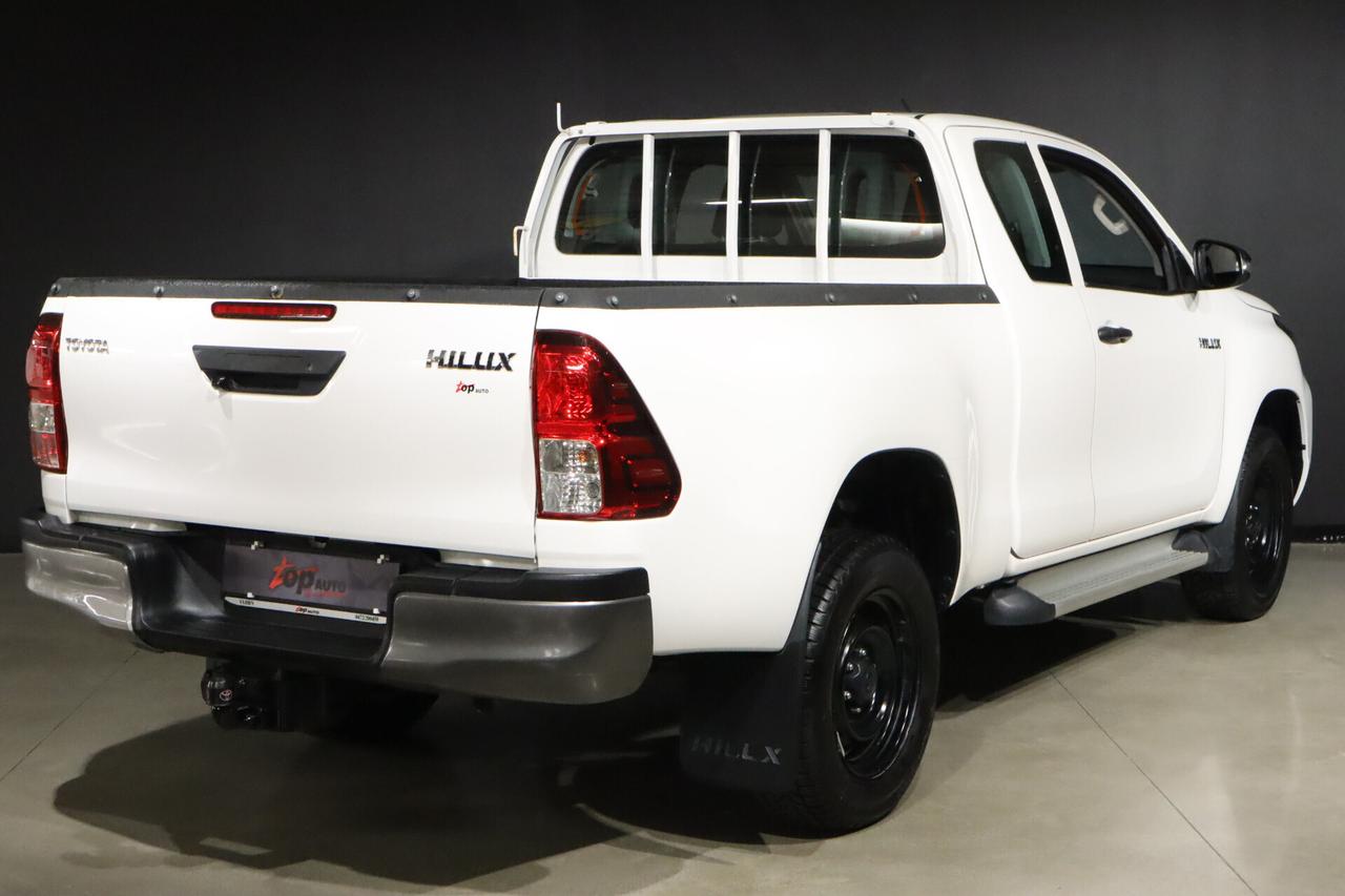 Toyota Hilux 2.4 Extra Cab GANCIO SOLO 33.900KM!