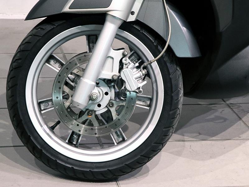 Peugeot Geopolis 300