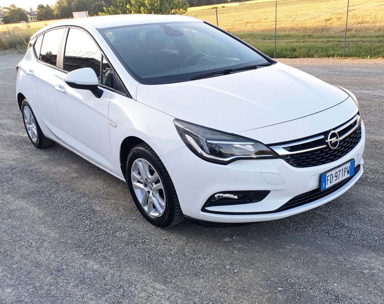 Opel Astra 1.0 Turbo ecoFLEX Start&Stop Sports Tourer Innovation