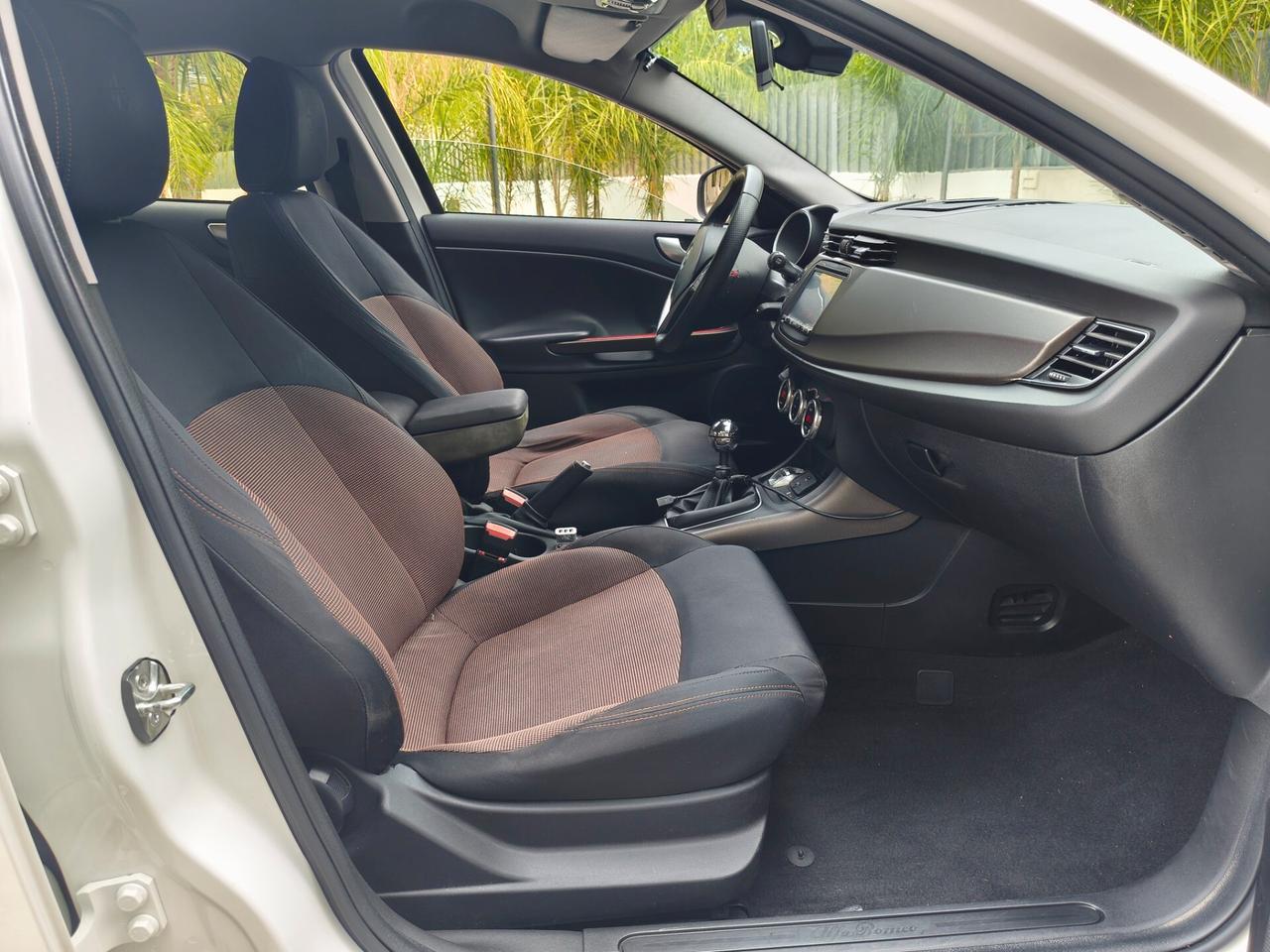 Alfa Romeo Giulietta 1.6 JTDm-2 105 CV Business