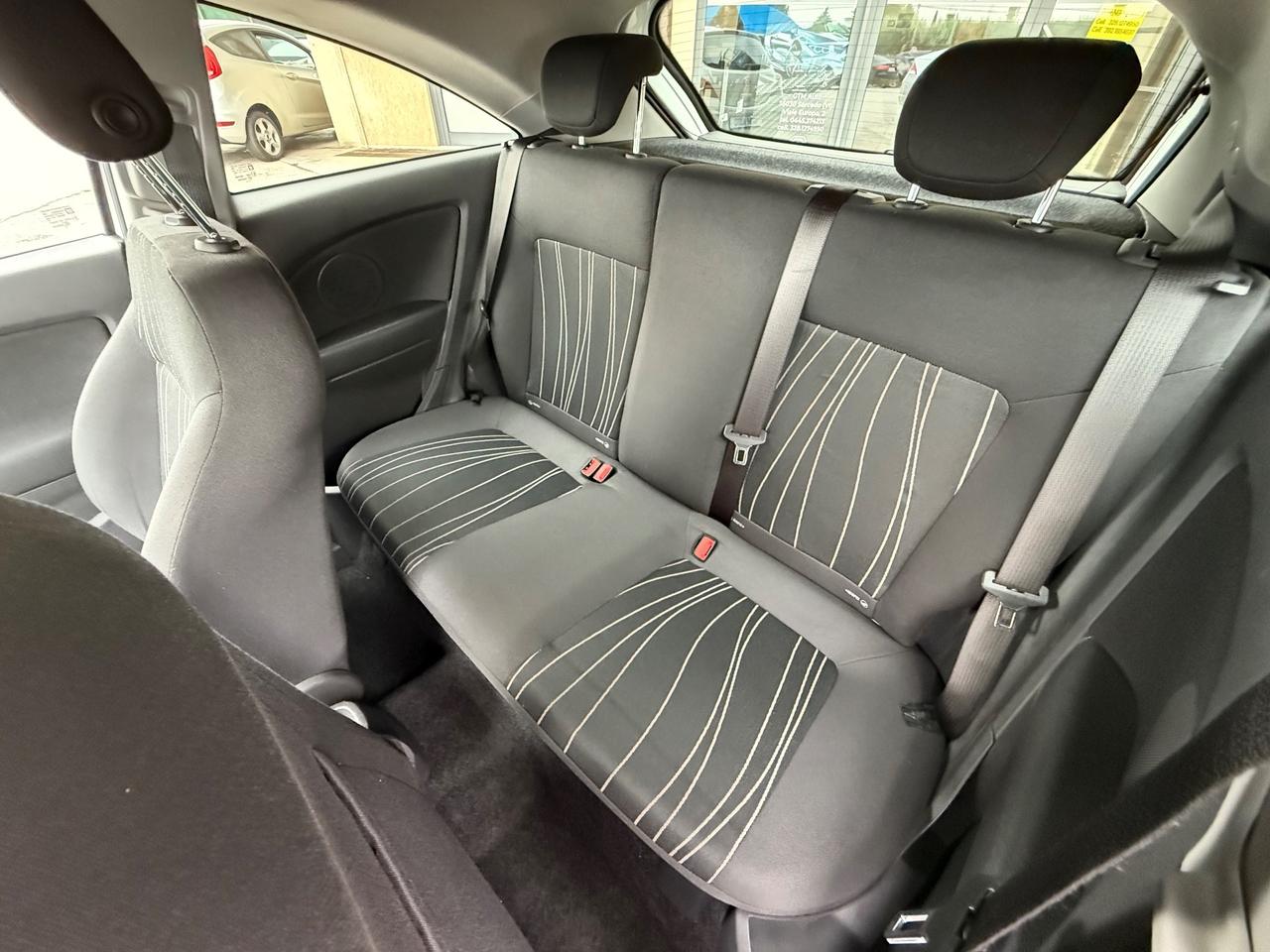 Opel Corsa 1.2 3 porte - 77000KM