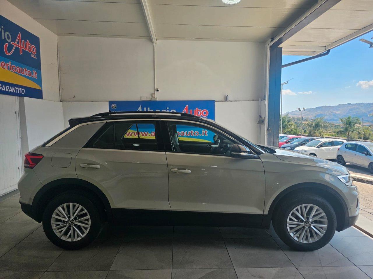 Volkswagen T-Roc 2.0 tdi R-Line 115cv *OFFERTA DEL MESE*
