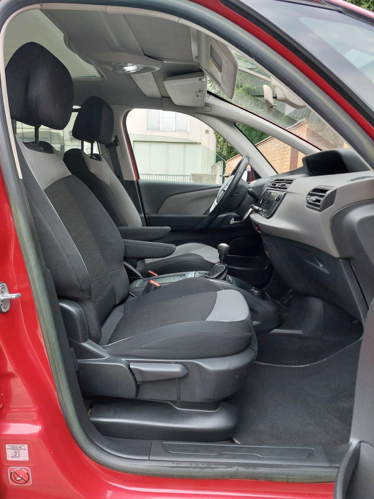 Citroen C4 1.6HDi 115 Exclusive neopatentati anno 2015