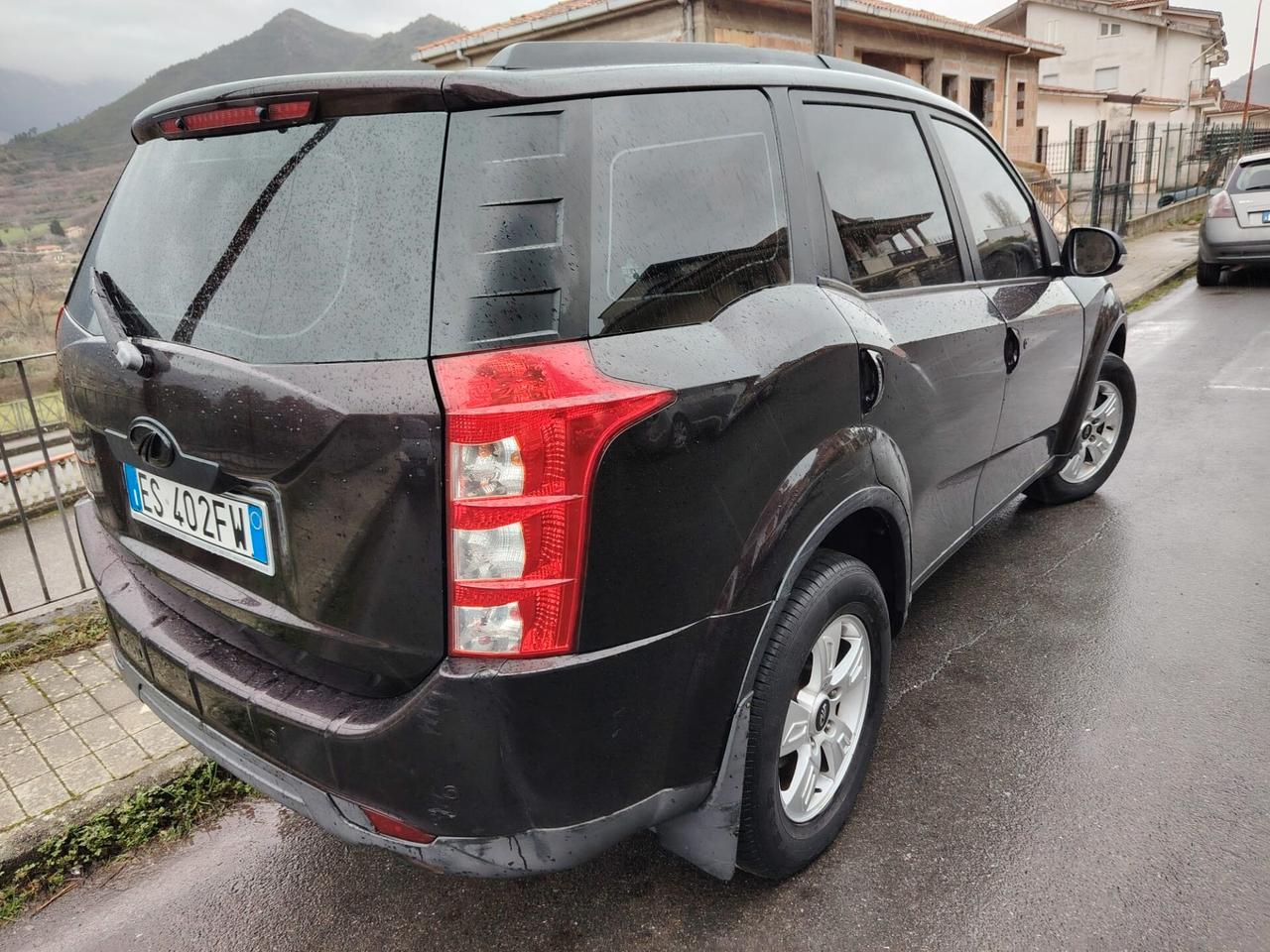Mahindra XUV500 2.2 16V AWD W8