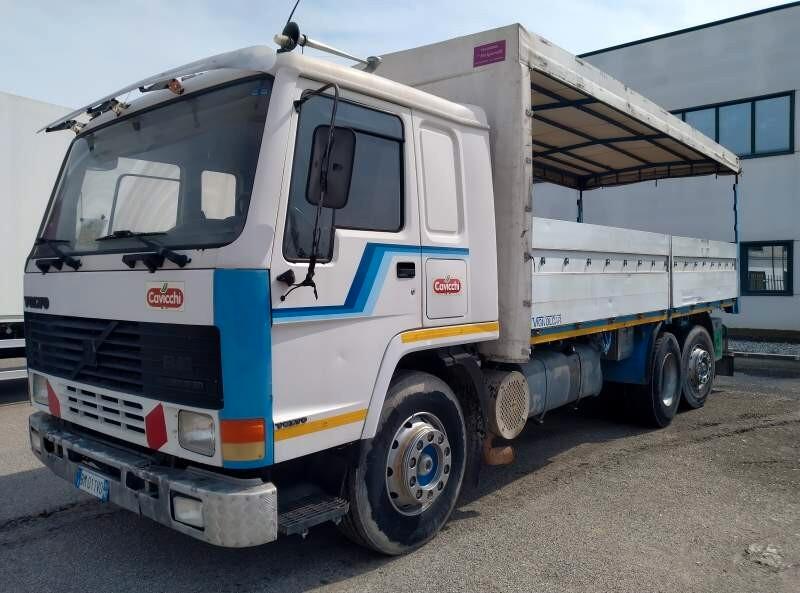 VOLVO FL10 TURBO 6X2 CASSONE A SPONDE