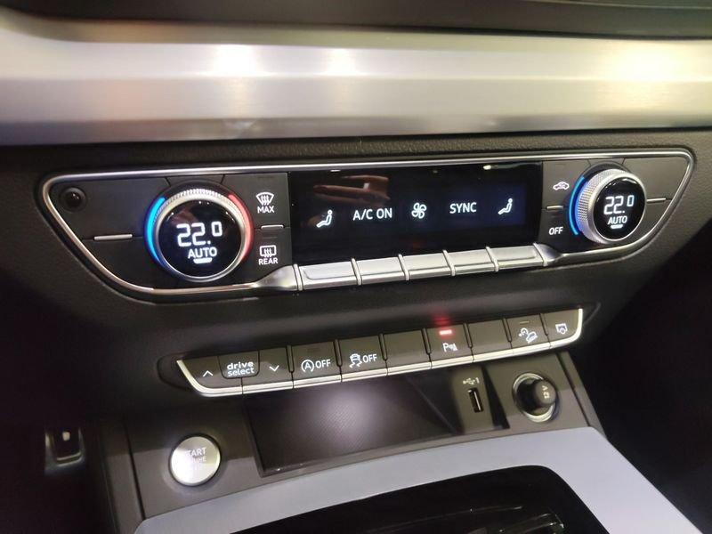Audi Q5 Q5 Sportback 40 2.0 tdi mhev 12V S line quattro s-tronic