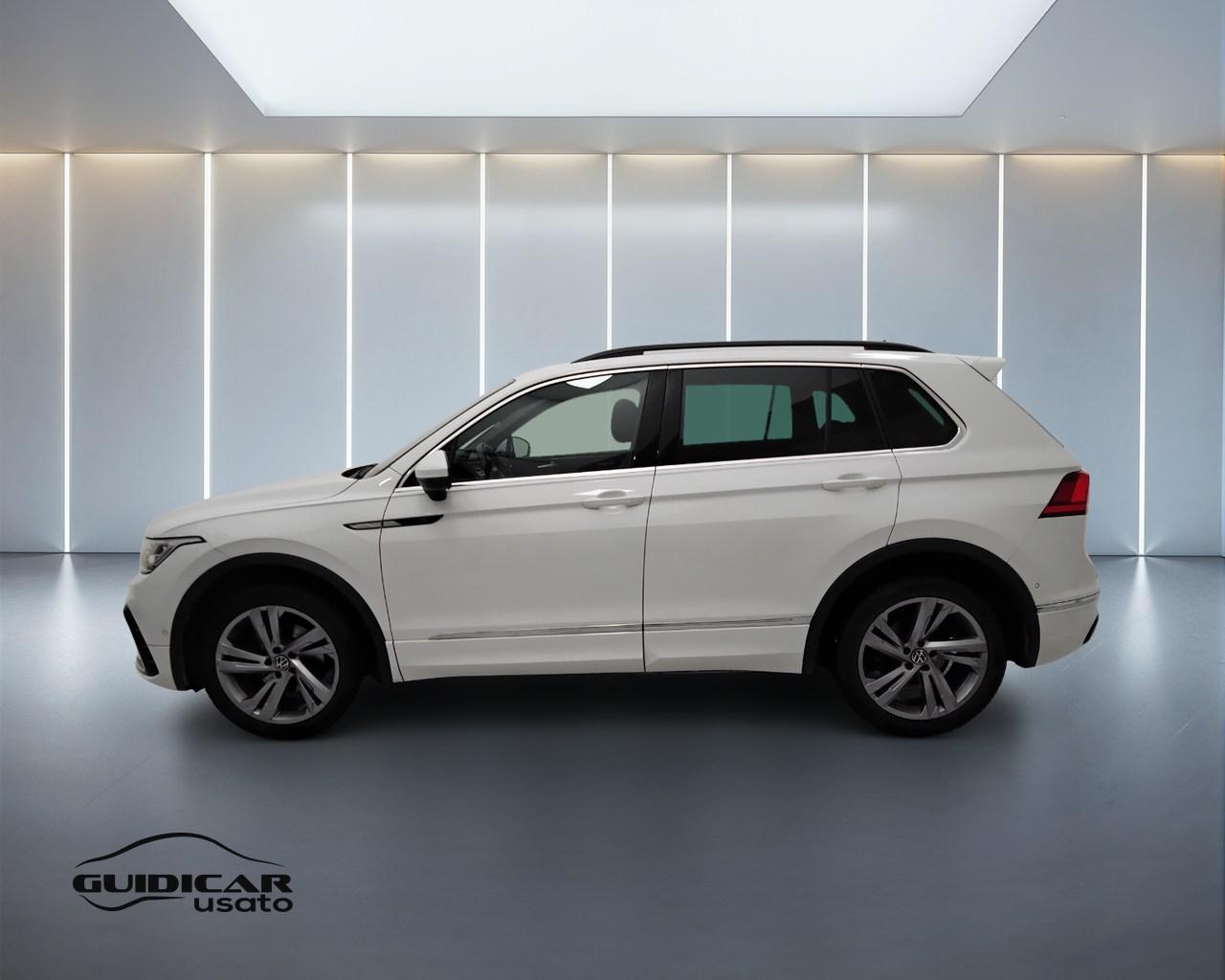 VOLKSWAGEN Tiguan II 2021 - Tiguan 2.0 tdi R-Line 4motion 150cv dsg