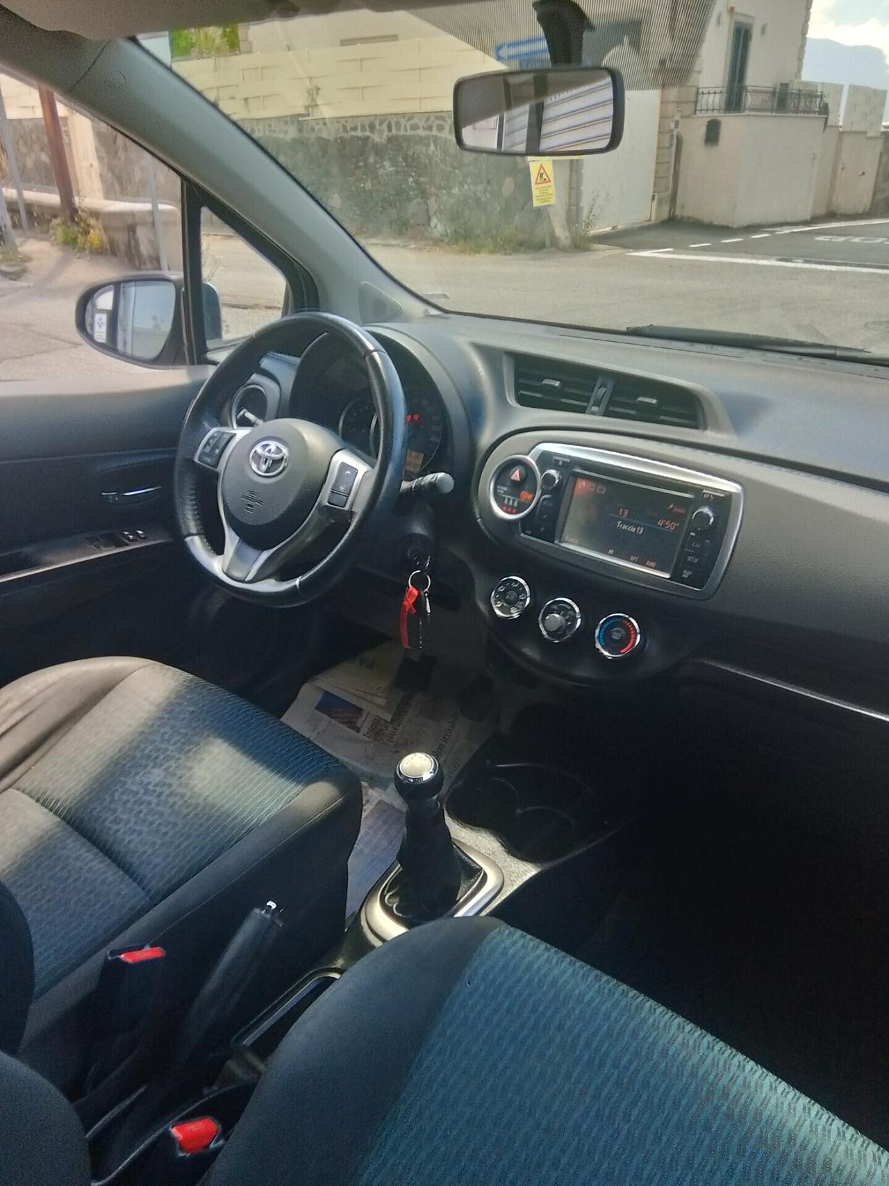 Toyota Yaris 1.0 5 porte Active