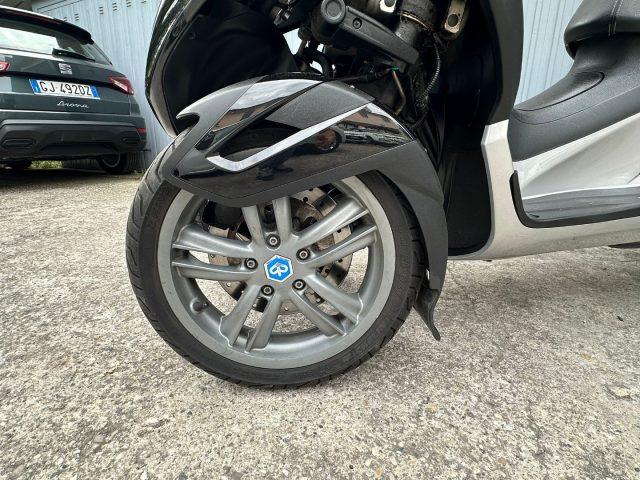 PIAGGIO MP3 LT 300 Yourban patente B