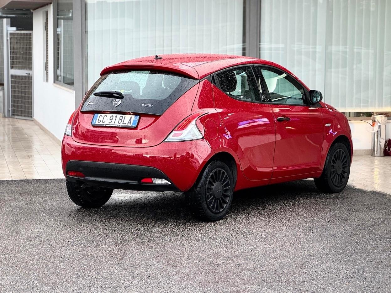 Lancia Ypsilon 1.0 Hybrid 69CV E6 Neo. - 2020