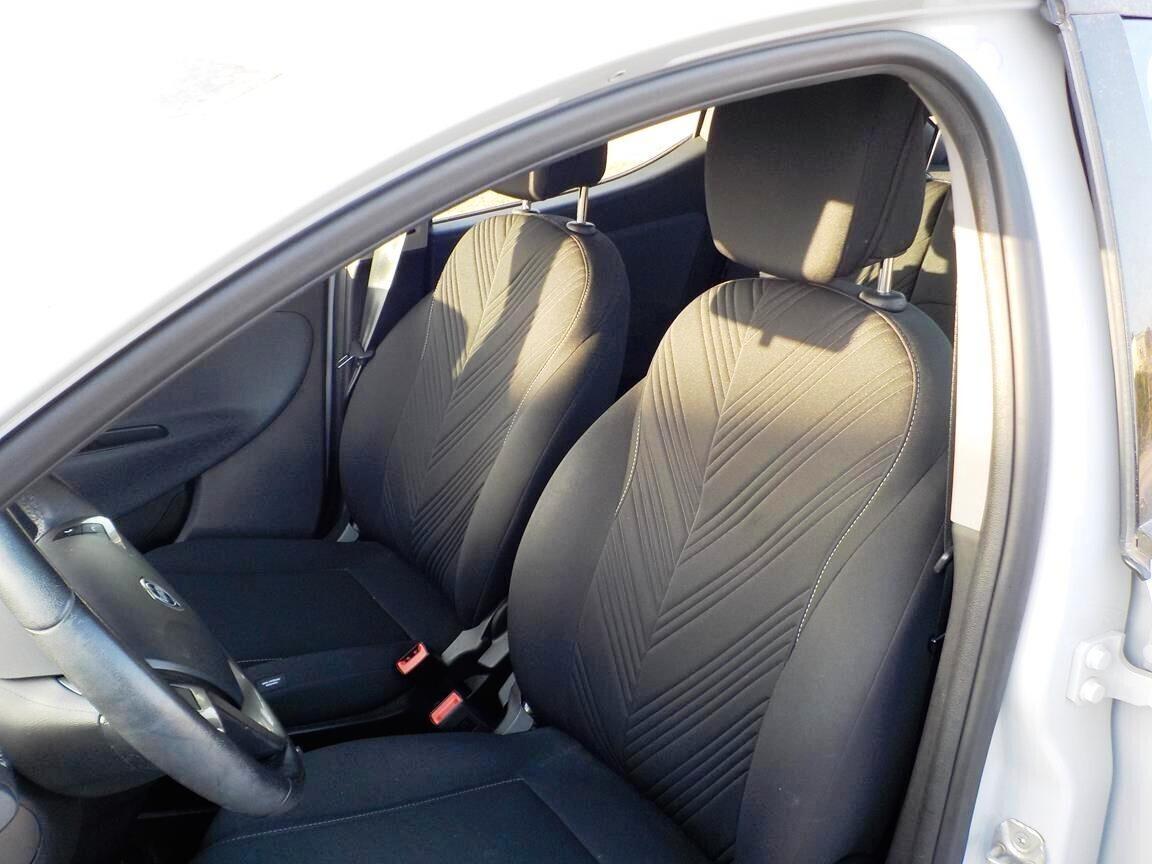 Lancia Ypsilon 1.0 FireFly 5 porte S&S Hybrid Ecochic Gold