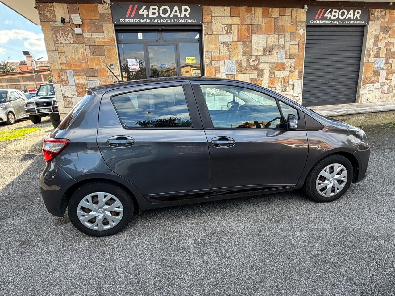 Toyota Yaris 1.0 72 CV 5 porte Lounge