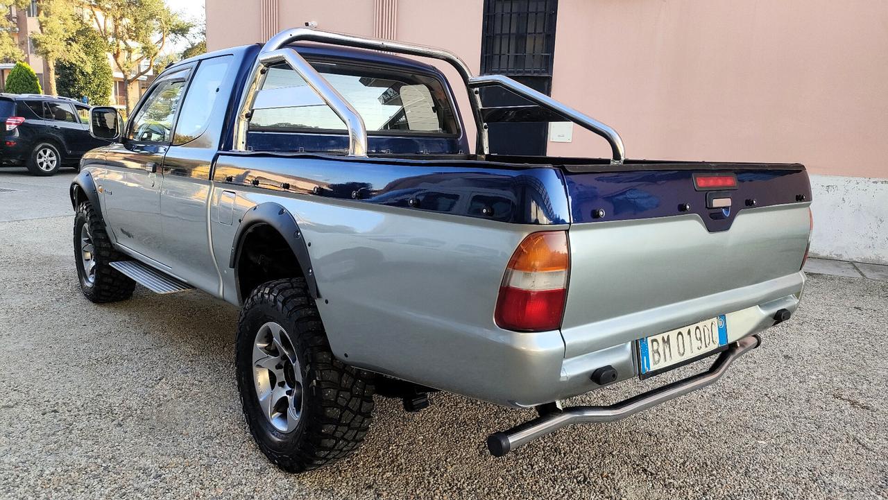 Mitsubishi L200 2.5 TDI 4WD Club Cab GLS Targ.