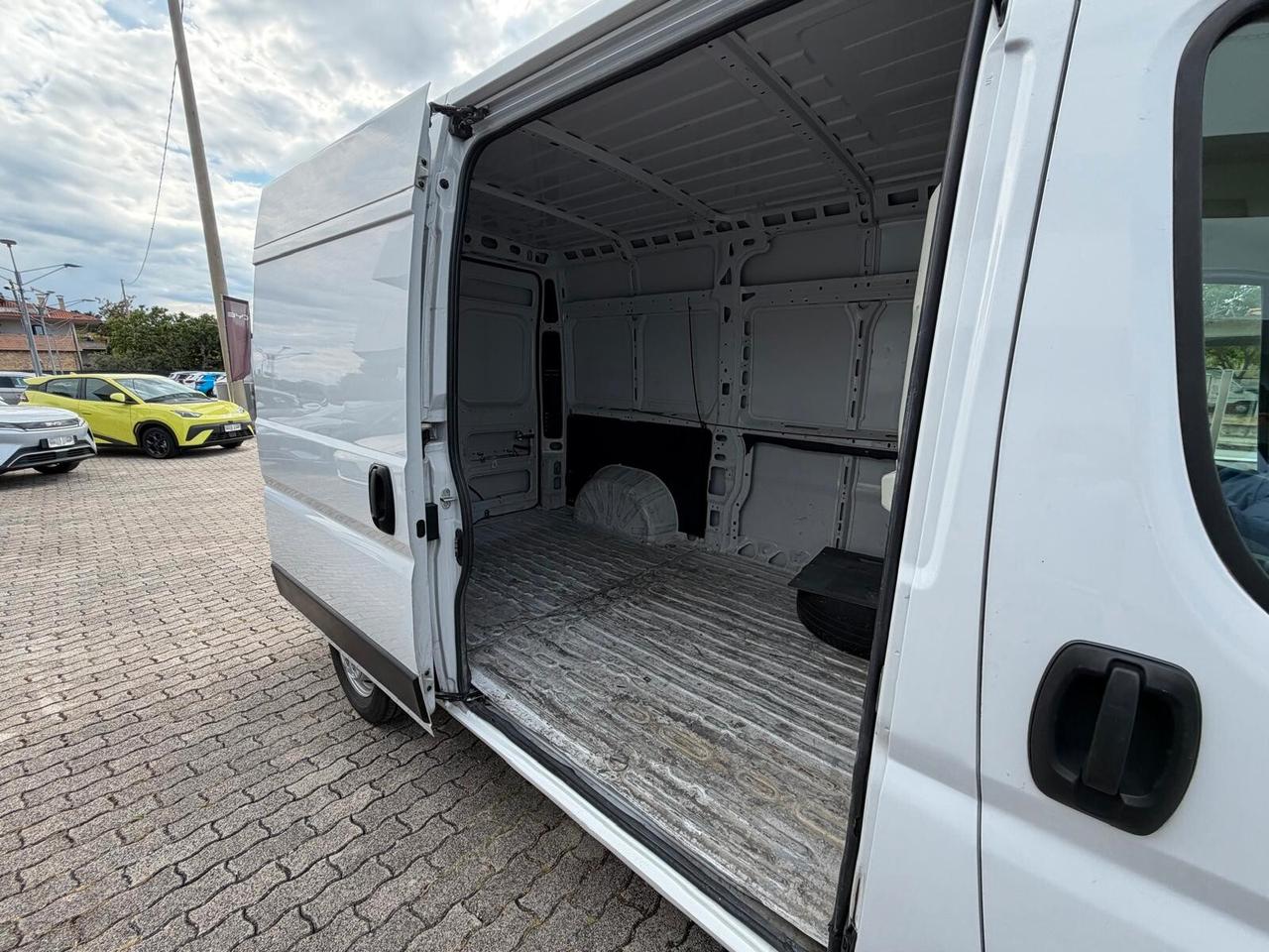 Peugeot Boxer 330 2.2 BlueHDi 140 S&S PM-TM Furgone