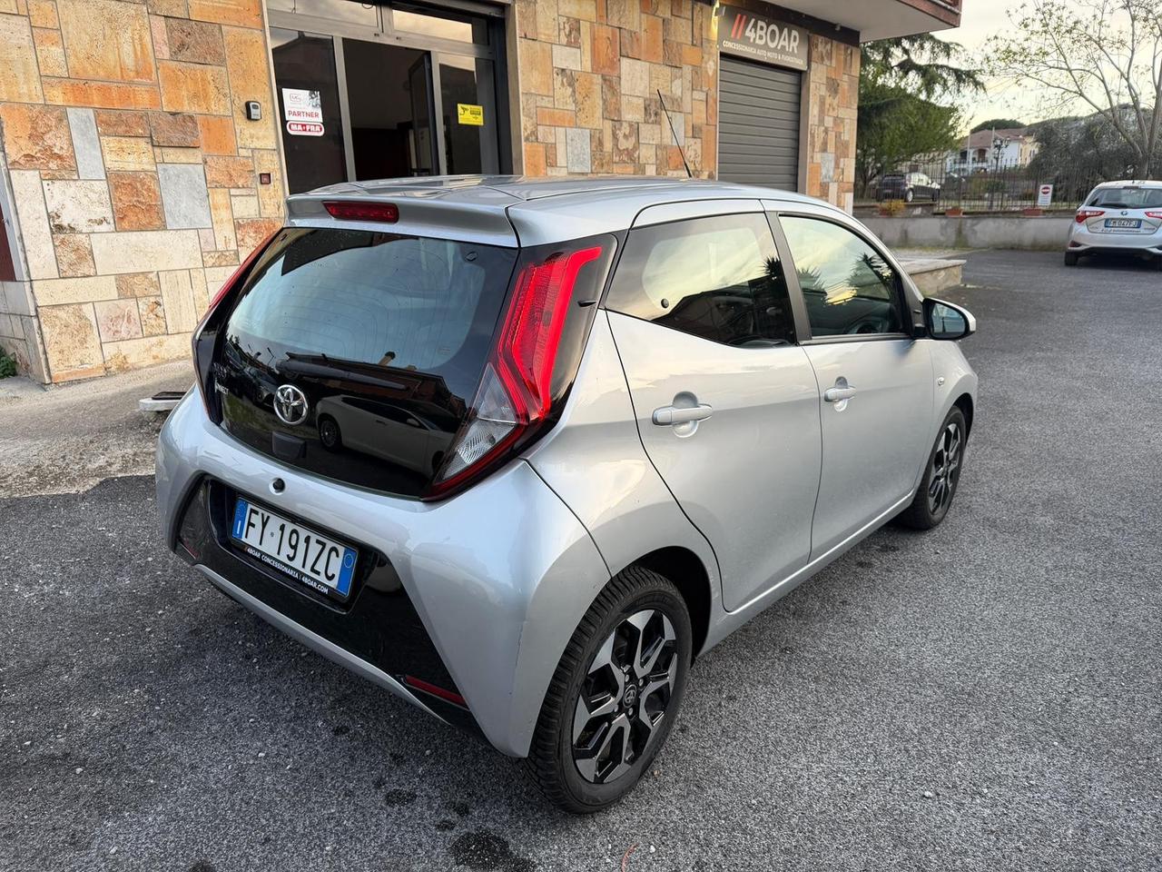 Toyota Aygo 1.0 *FULL OPTIONAL* *Cerchi in lega*