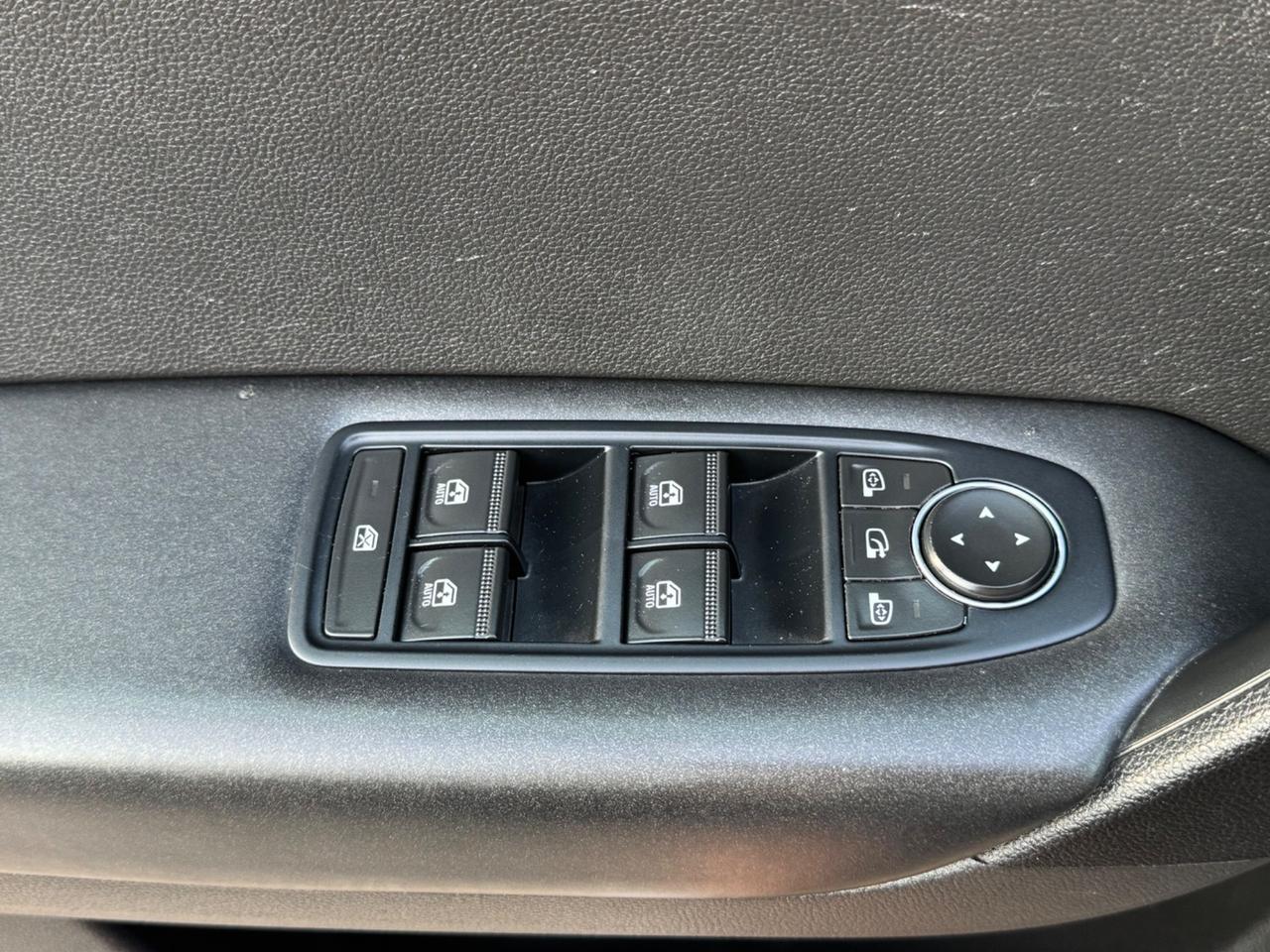 Renault Captur 1.0 TCe GPL DI SERIE Intens NAVI