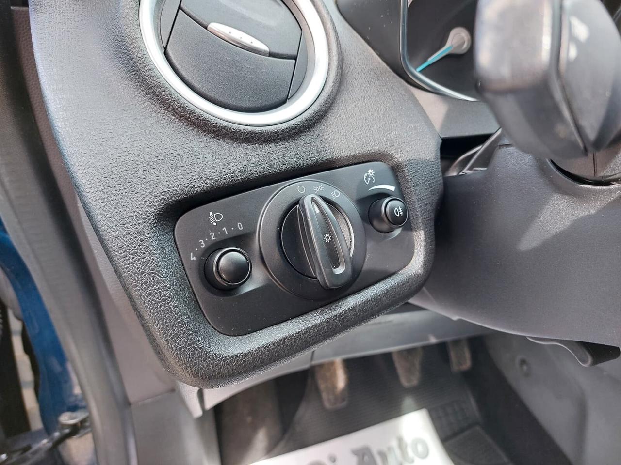 Ford Fiesta 1.4 5p. GPL Business (GPL di serie)