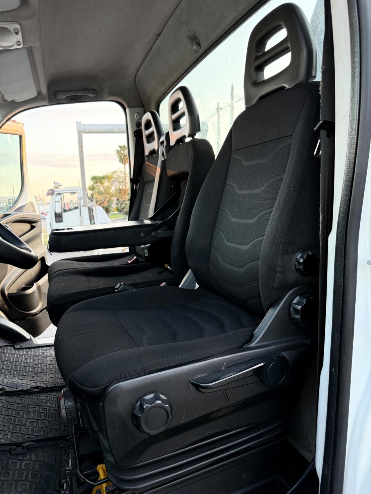 IVECO DAILY 70C17 GRU + CESTELLO RIBALTABILE