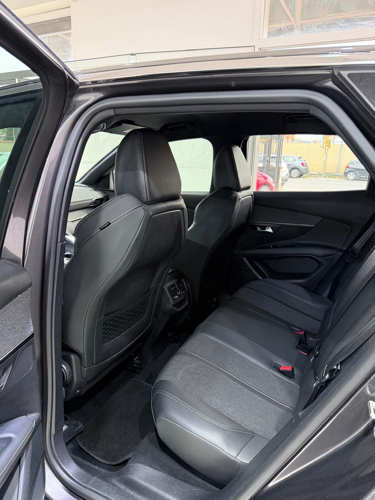 Peugeot 3008 BlueHDi 130 S&S EAT8 GT LINE Pack