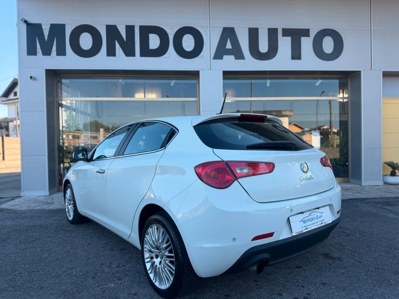 Alfa R. Giulietta 1.6 JTDm-2 105 CV Distinctive