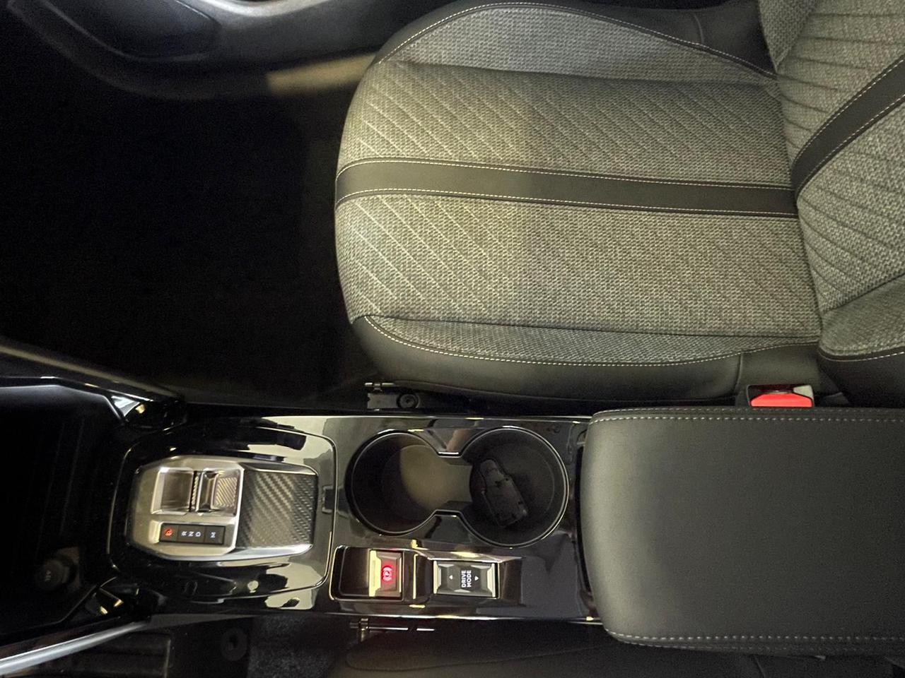 PEUGEOT 208 5P - ALLURE Hybrid 110 E-DCS6