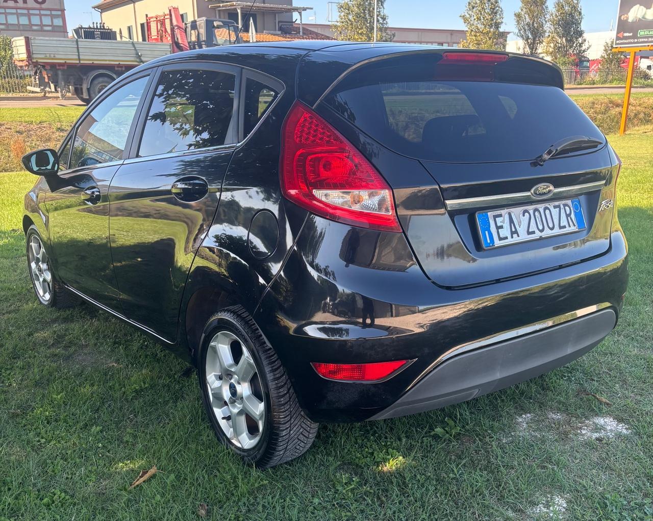 Ford Fiesta 1.4 5 porte Bz.- GPL Titanium