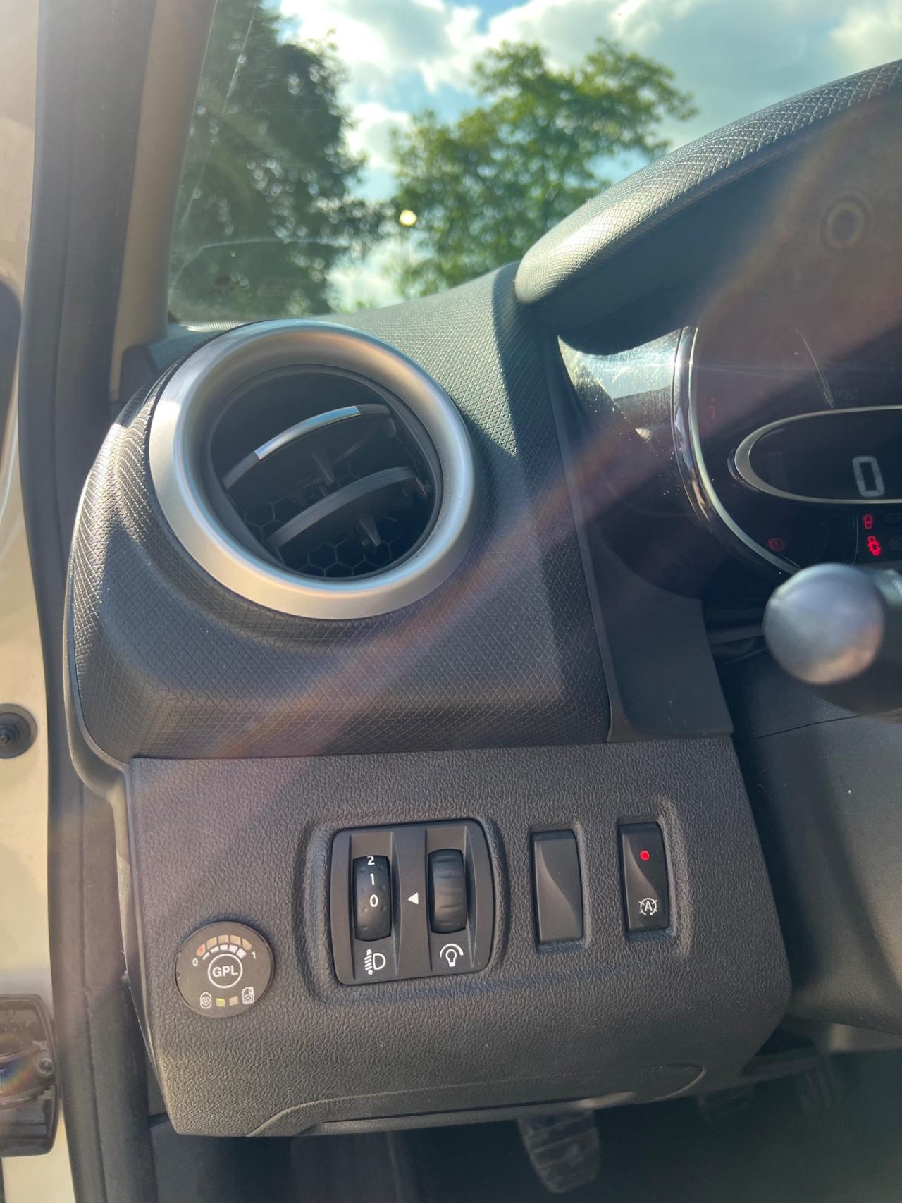 Renault Clio 0.9 GPL Start Energy Duel PERMUTE RATE GARANZIA