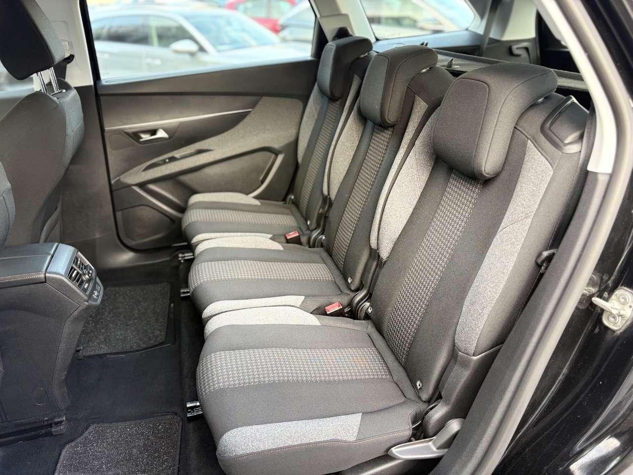 Peugeot 5008 1.5 Diesel 130CV E6 7 Posti - 2020