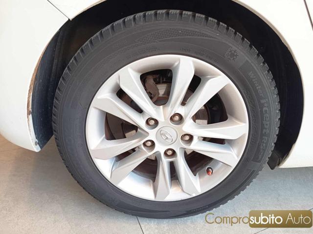 HYUNDAI i30 1.6 CRDi 5p. Comfort A/T