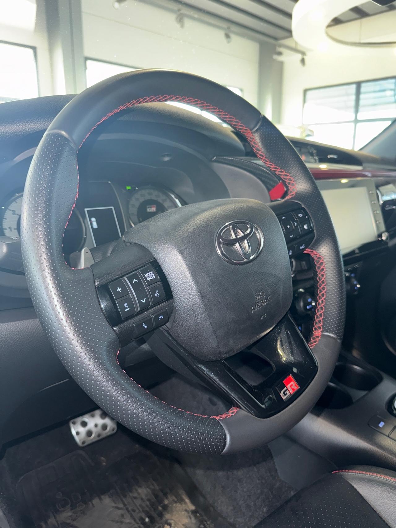 Toyota Hilux 2.8 D-4D A/T GR SPORT IVA ESPOSTA my24"