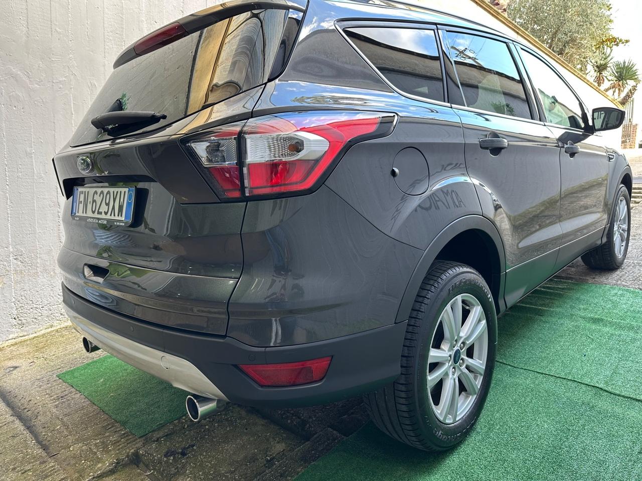 Ford Kuga TITANIUM