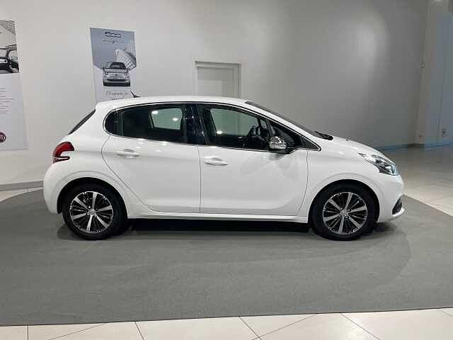 Peugeot 208 BlueHDi 100 5 porte Allure