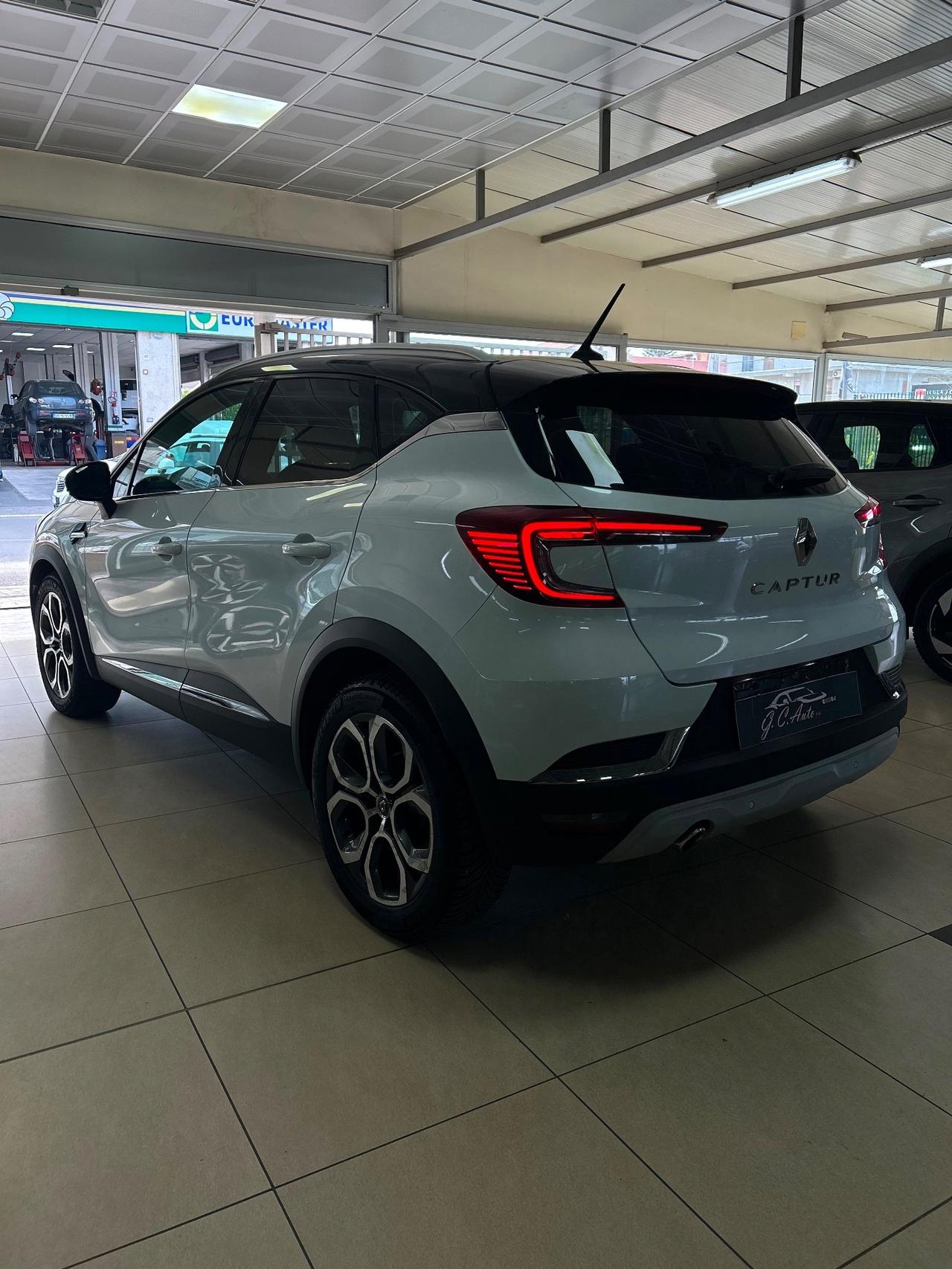 Renault Captur Blue dCi 115 CV EDC Zen