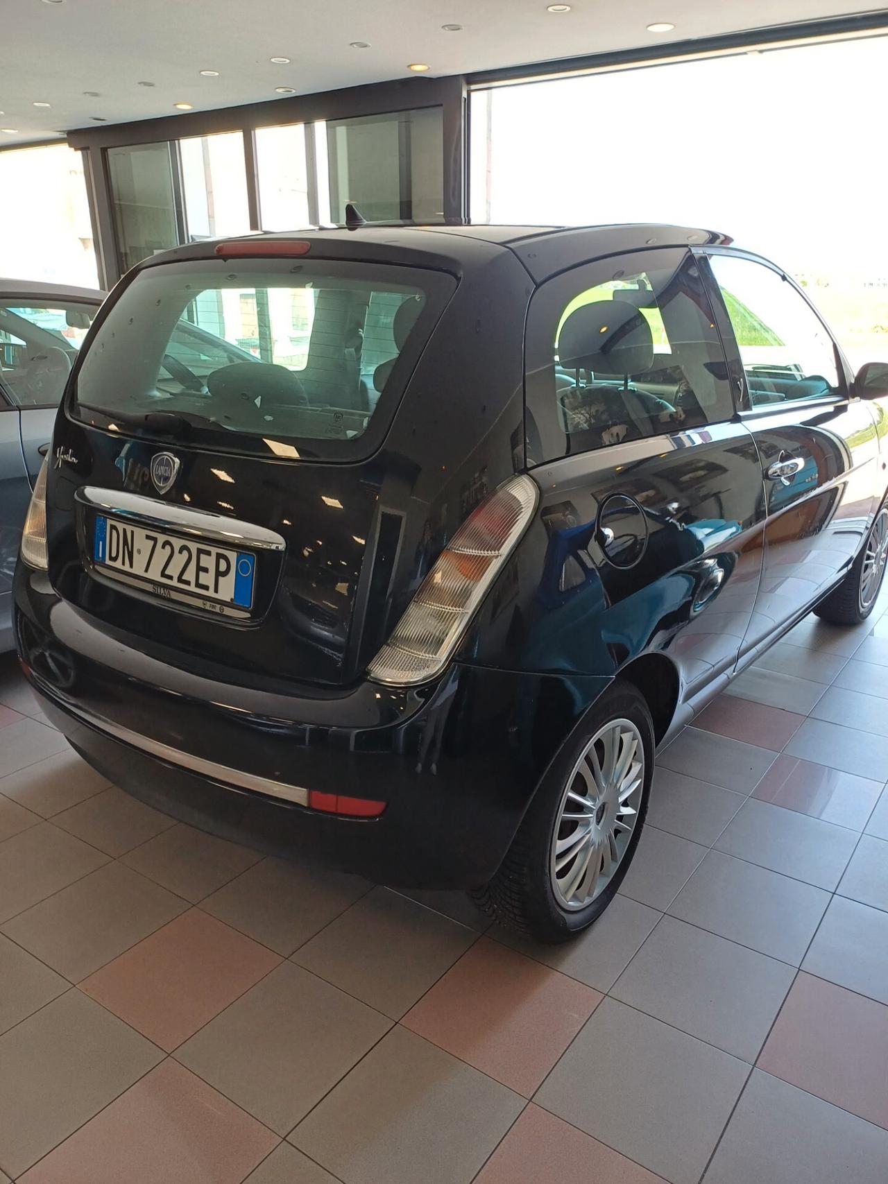 Lancia Ypsilon 1.2 Argento