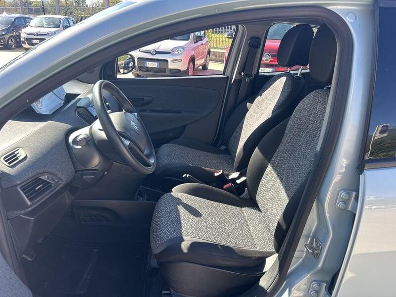 Lancia Ypsilon III 2021 1.0 firefly hybrid Silver s&s 70cv