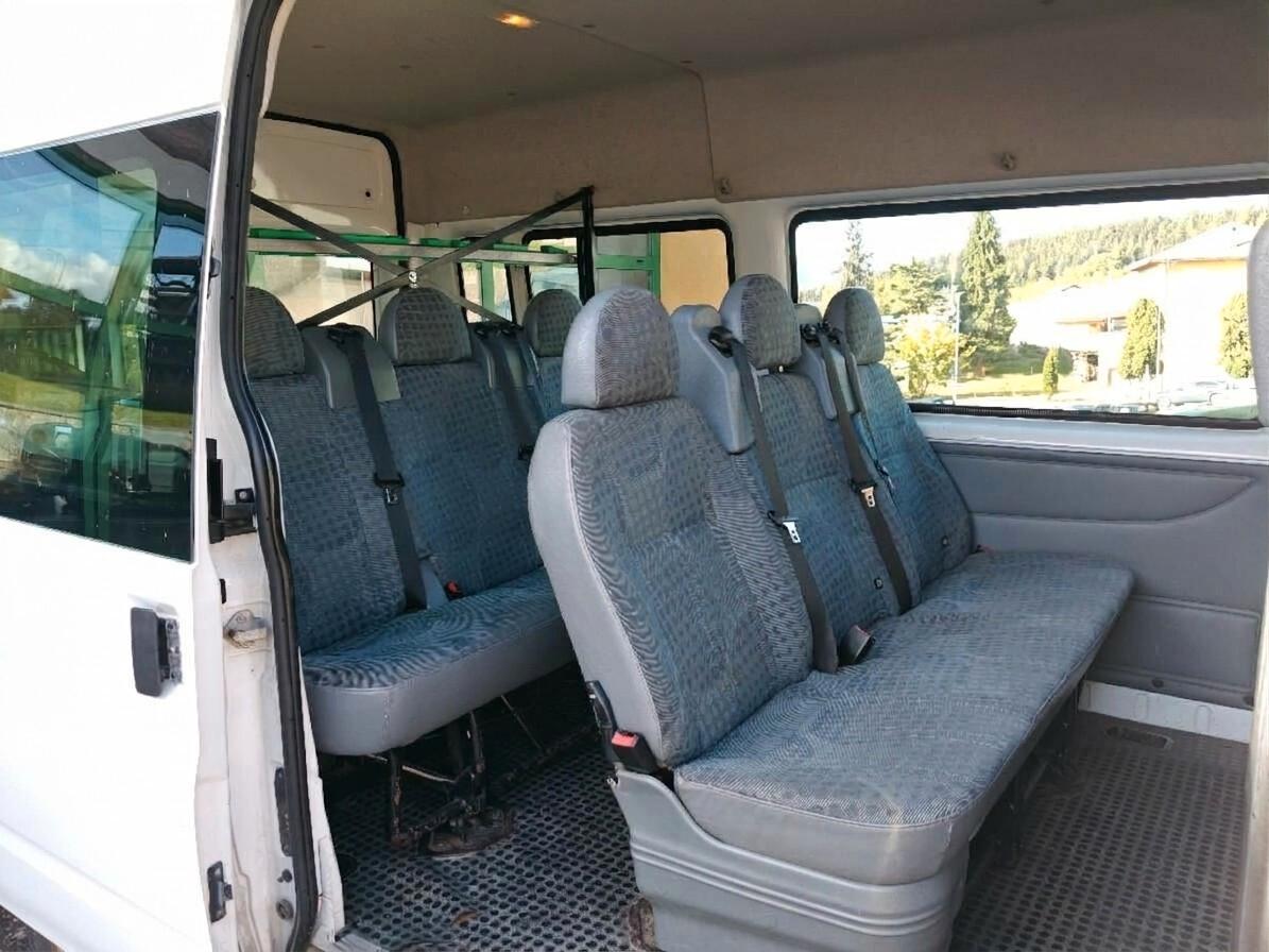Ford Transit Tourneo 9 posti tetto alto - MOTORE REVISIONATO