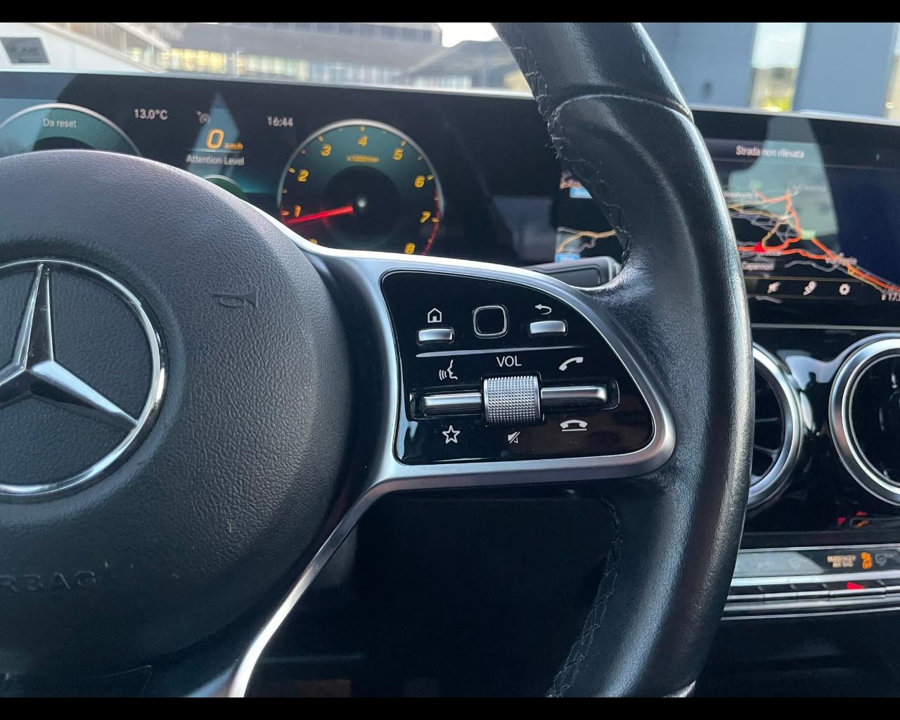 Mercedes-Benz GLA (H247) - GLA 200 Automatic Sport