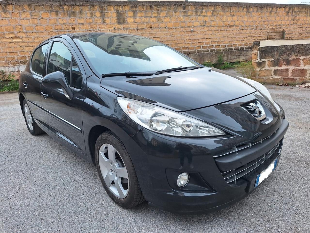 Peugeot 207 1.6 8V HDi 93CV 5p. Allure