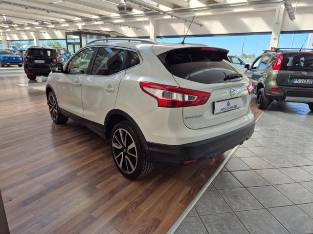 NISSAN Qashqai 1.6 DIG-T Tekna