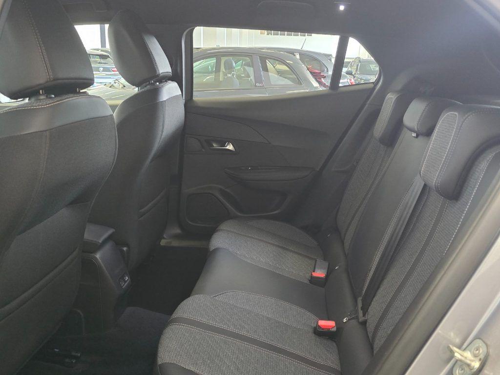 Peugeot 2008 Hybrid 145 e-DCS6 Allure