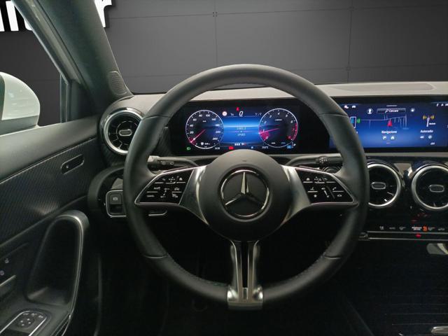 MERCEDES-BENZ A 180 Automatic Progressive Advanced