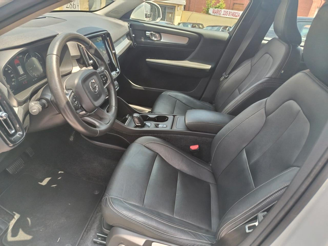Volvo XC40 D4 AWD Geartronic Business