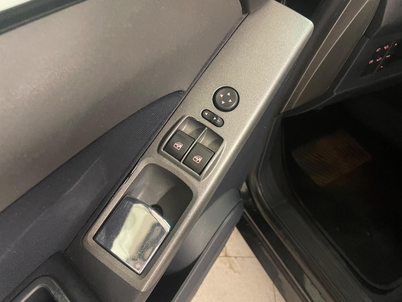 Lancia MUSA 1.3 Multijet 16V 90 CV Oro Plus